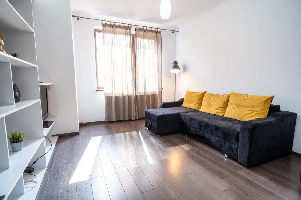 Cozy & Spacious Flat Near Victoriei Square Bucureşti Eksteriør bilde