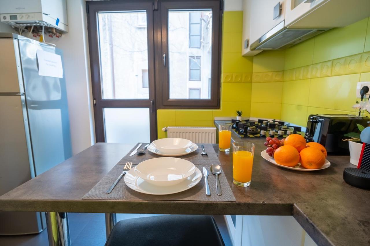 Cozy & Spacious Flat Near Victoriei Square Bucureşti Eksteriør bilde