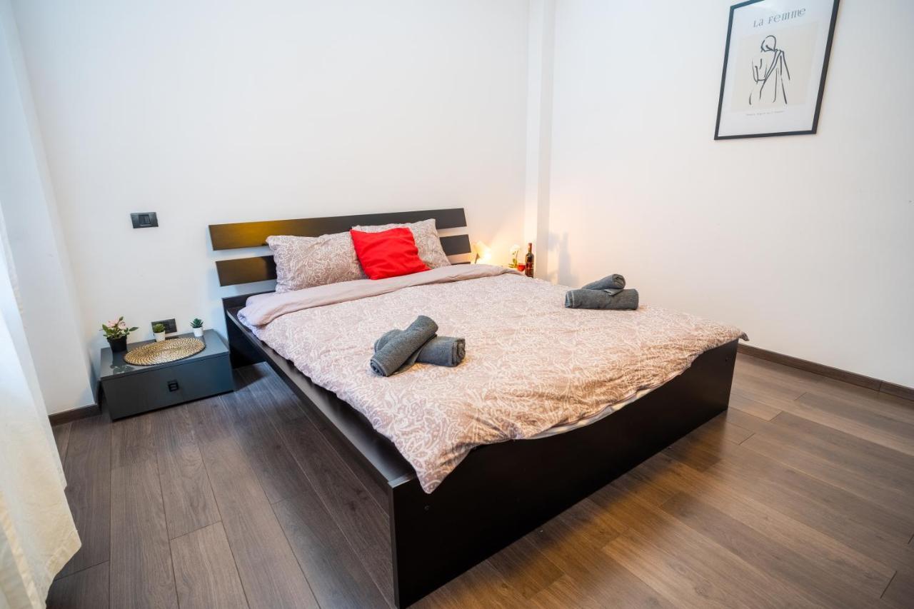 Cozy & Spacious Flat Near Victoriei Square Bucureşti Eksteriør bilde